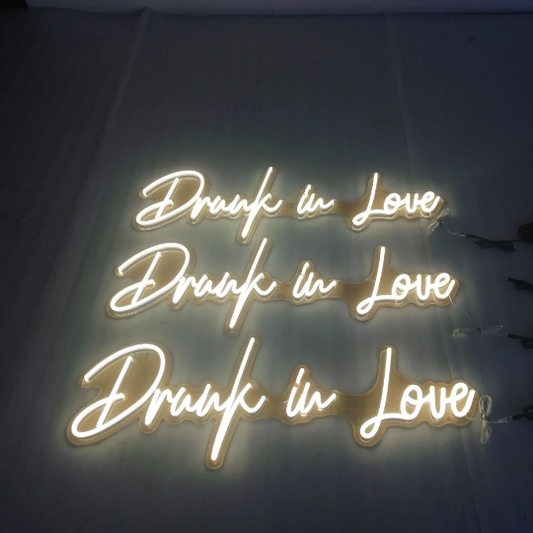 Neon 'Drunk in Love' Sign