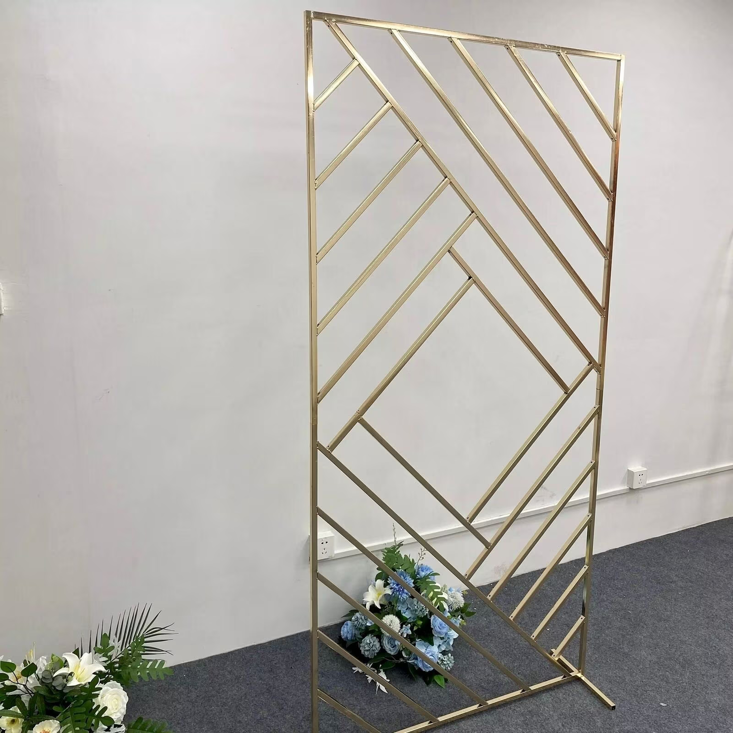 Gold Metal Chrome Backdrop Stand